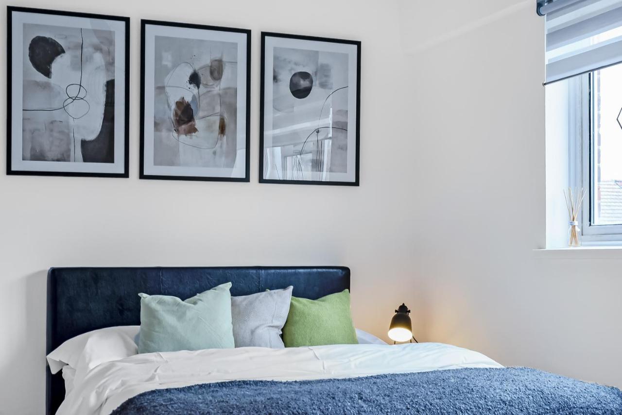 Stylish Excel 3 Bedroom Flat Londra Exterior foto