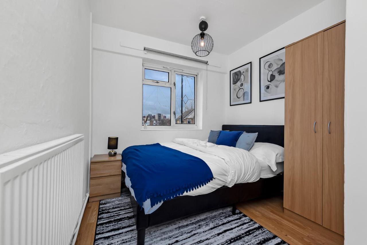 Stylish Excel 3 Bedroom Flat Londra Exterior foto